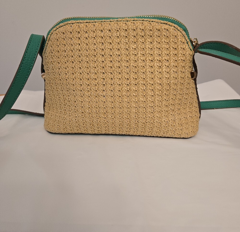 Anne Klein Woven Straw & Green Leather Trim Handbag – Pre‑Loved - Picture 4 of 14